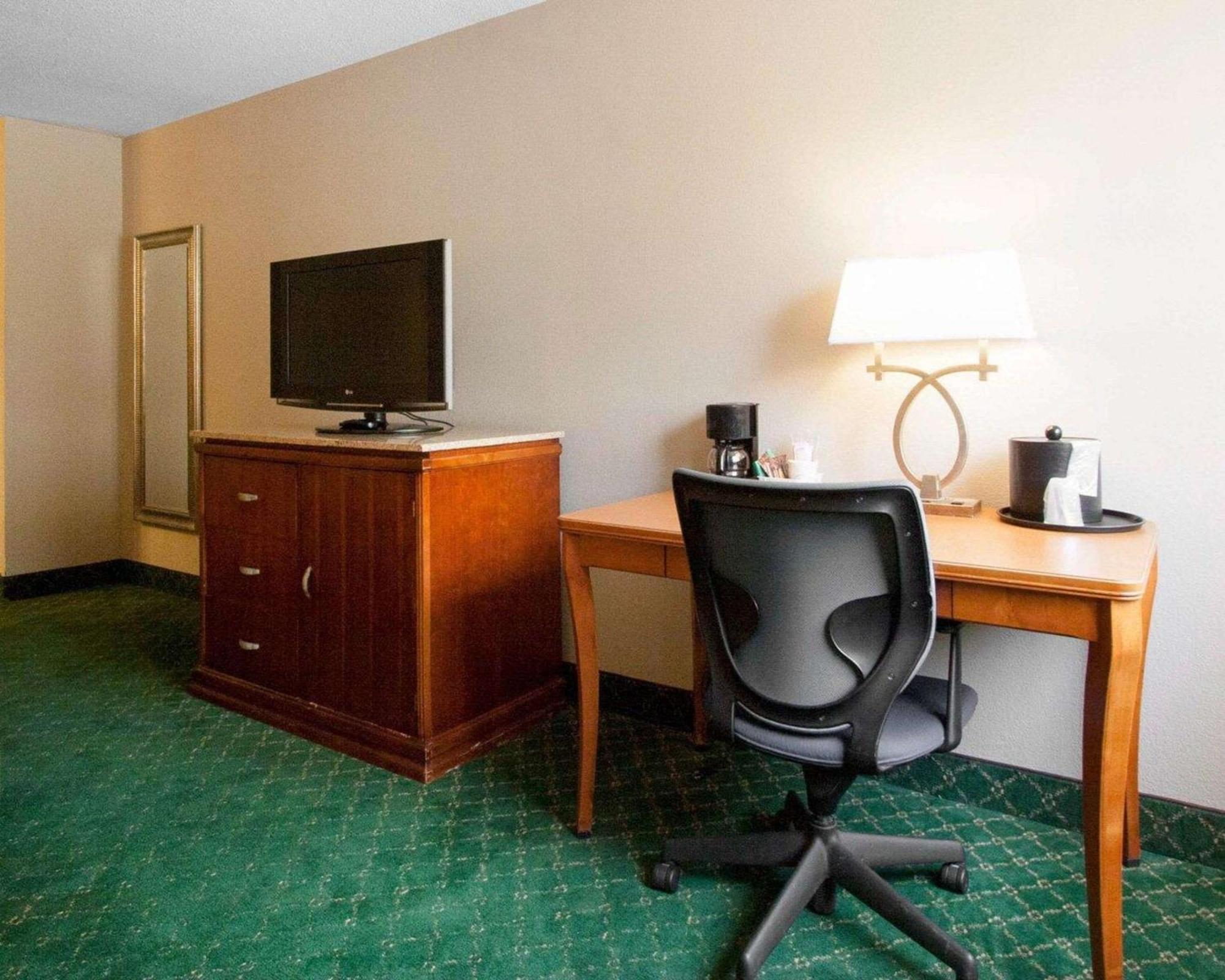 Quality Inn Cairo I-57 Exterior photo